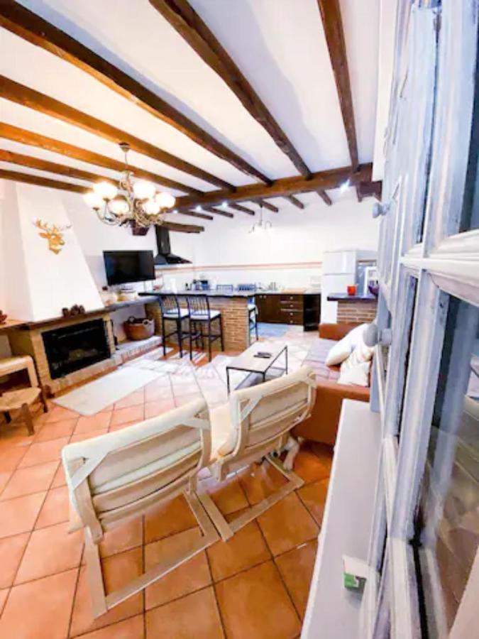 הוילה Grazalema - Casita La Calma - Incredible Views, Clima Frio-Calor, Wifi & Private Parking Optional מראה חיצוני תמונה