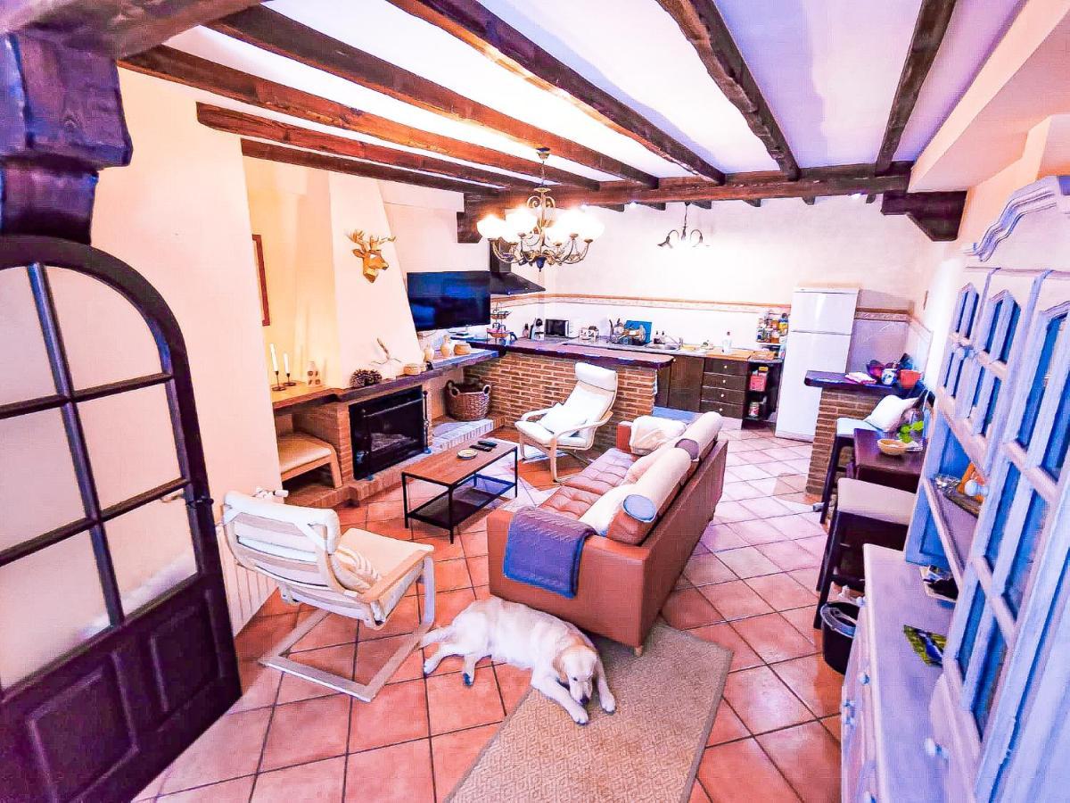 הוילה Grazalema - Casita La Calma - Incredible Views, Clima Frio-Calor, Wifi & Private Parking Optional מראה חיצוני תמונה